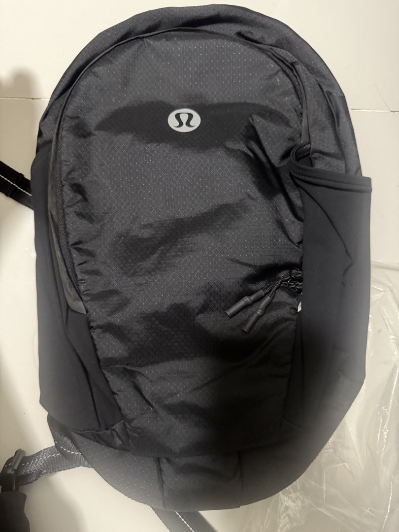 black white and red north face backpack THE NORTH FACE BOREALIS CONVERTIBLE PACK BACKPACK NM2SQ72C RED UNISEX SIZE