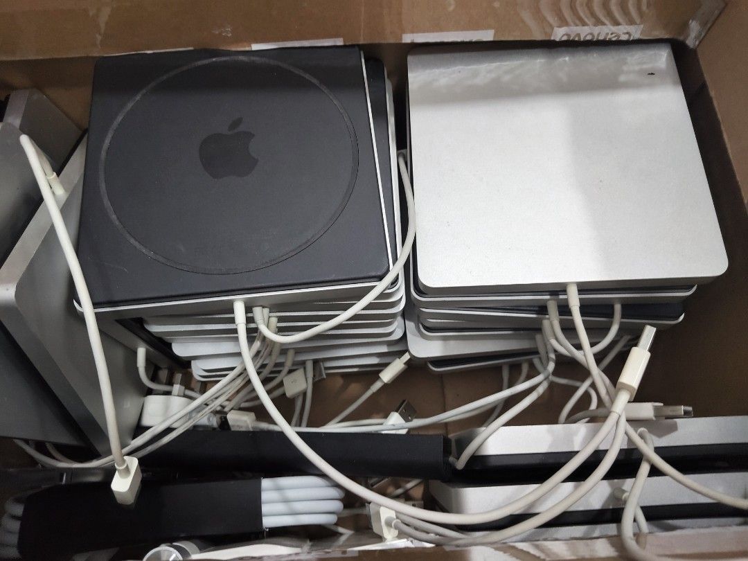 Mac super USB drive, model A1379488479961456977922