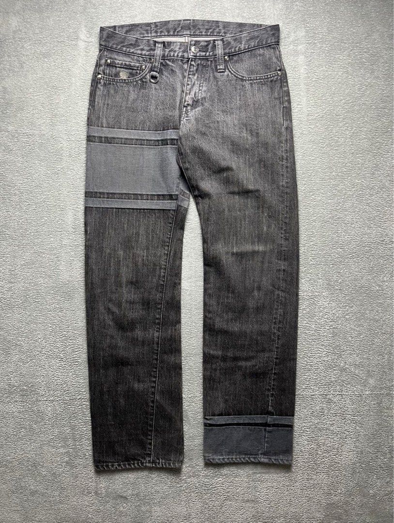 Mastermind Embossed Skull Washed Jeans (Category: Jeans) located in Makati City. Submitted by _m3tamorphosis (Listing ID 1445087135, Image 2). Description: Mastermind japan- Embossed Skull Washed Jeans Size: Small Condition: 9/10 Flaws: None/ sign of use Waist: 31 Length: 38.5 Inseam: 31.5 Frontrise: 9.5 Thigh: 12 Knee: 8.5 Leg opening: 8.
