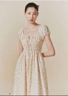 (Category: ) located in . Submitted by stuffthatwardrobe (Listing ID 1445141858, Image 1). Description: .