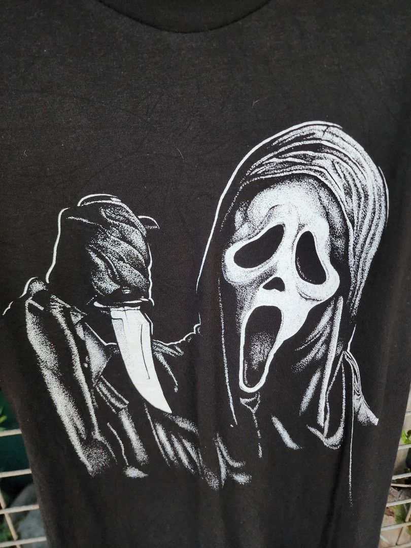 Movie tees Ghost Face (Category: Tshirts & Polo Shirts ) located in Real. Submitted by raphy2019 (Listing ID 1445123565, Image 2). Description: .