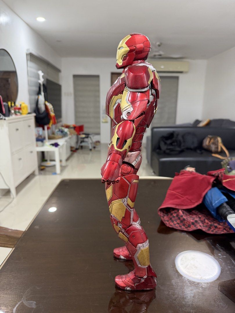 Neca 1/4 Scale 18” inches Marvel’s Iron Man Mark 43 (Category: Figurines & Statues) located in Las Pinas. Submitted by wisehorse.a60479 (Listing ID 1445176151, Image 2). Description: -As is. Some Bleeding on the armor especially the red paint -some damage on the left foot - item is in Las Pinas .