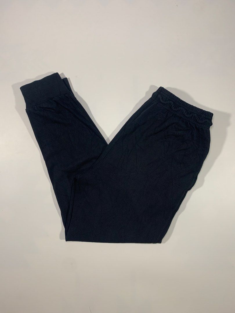 Nike Club Knit Jogger Pants (Category: Joggers) located in Aurora. Submitted by cpr_garments13 (Listing ID 1445165877, Image 3). Description: Medium Measurements Waist:30-34 Length:37 Excellent condition No issues .
