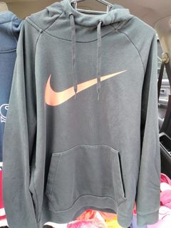 (Category: ) located in . Submitted by ahawardrobe (Listing ID 1445057086, Image 1). Description: .