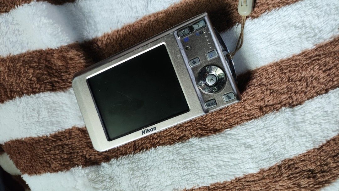NIKON COOLPIX S520 (Category: Cameras) located in Pasig City. Submitted by jepjep_02 (Listing ID 1445060155, Image 1). Description: 🫧 NIKON COOLPIX S520 Inclusion: Battery and Sd Card unli testing MEET UP OR LALAMOVE (for meet up all lrt 2 stations 5pm onwards) unli testing.