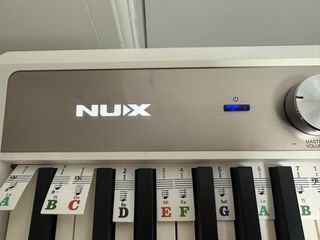 （分類：）位於 。 由 thelineup2001 提交（商品編號 1445050337，圖片 1）。簡介： 。