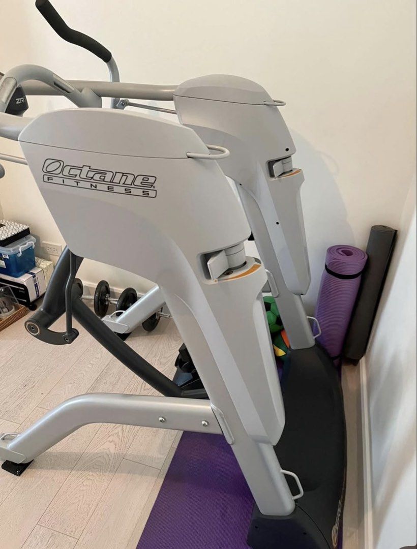 Octane Fitness Zero Runner running machine (Category: Cardio & Fitness Machines) located in Cebu City. Submitted by ddsecondselection (Listing ID 1445044206, Image 3). Description: For Cebu Residents only. For pick up. .