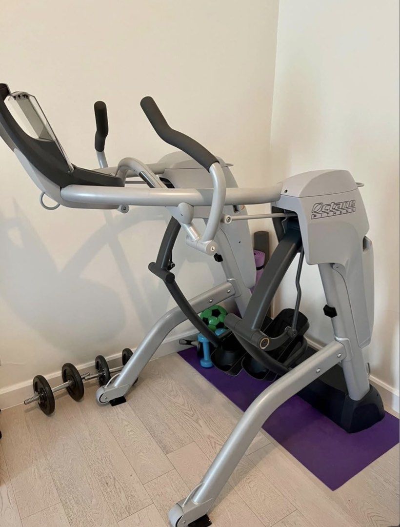 Octane Fitness Zero Runner running machine (Category: Cardio & Fitness Machines) located in Cebu City. Submitted by ddsecondselection (Listing ID 1445044206, Image 1). Description: For Cebu Residents only. For pick up. .