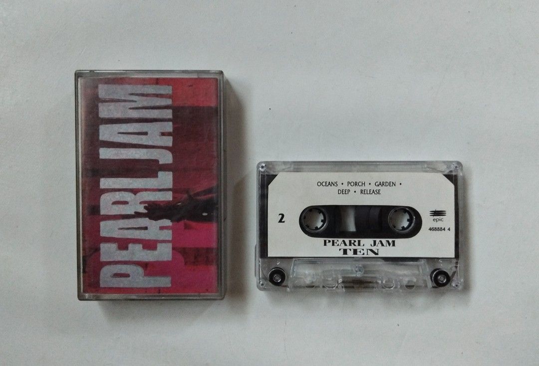 PEARL JAM - TEN ( CASSETTE ) (Category: CDs & DVDs) located in Makati City. Submitted by KAMUSIKATAYO (Listing ID 1445108238, Image 1). Description: VERY GOOD CONDITION.