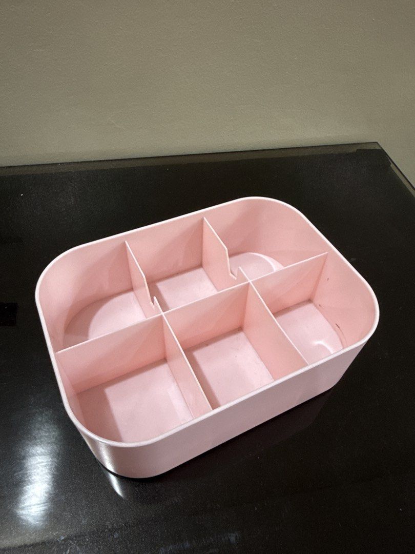 Pink Makeup Organizer Box with Mirror and Compartments (Category: Makeup) located in Bacoor. Submitted by yoonkibox (Listing ID 1445064795, Image 2). Description: Cute pink organizer box with mirror. Keeps makeup tidy with multiple compartments. Lid closes to prevent dust. Perfect for vanities..