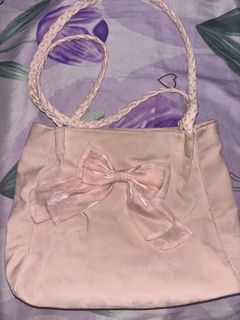 (Category: ) located in . Submitted by kydrea (Listing ID 1445168781, Image 1). Description: .