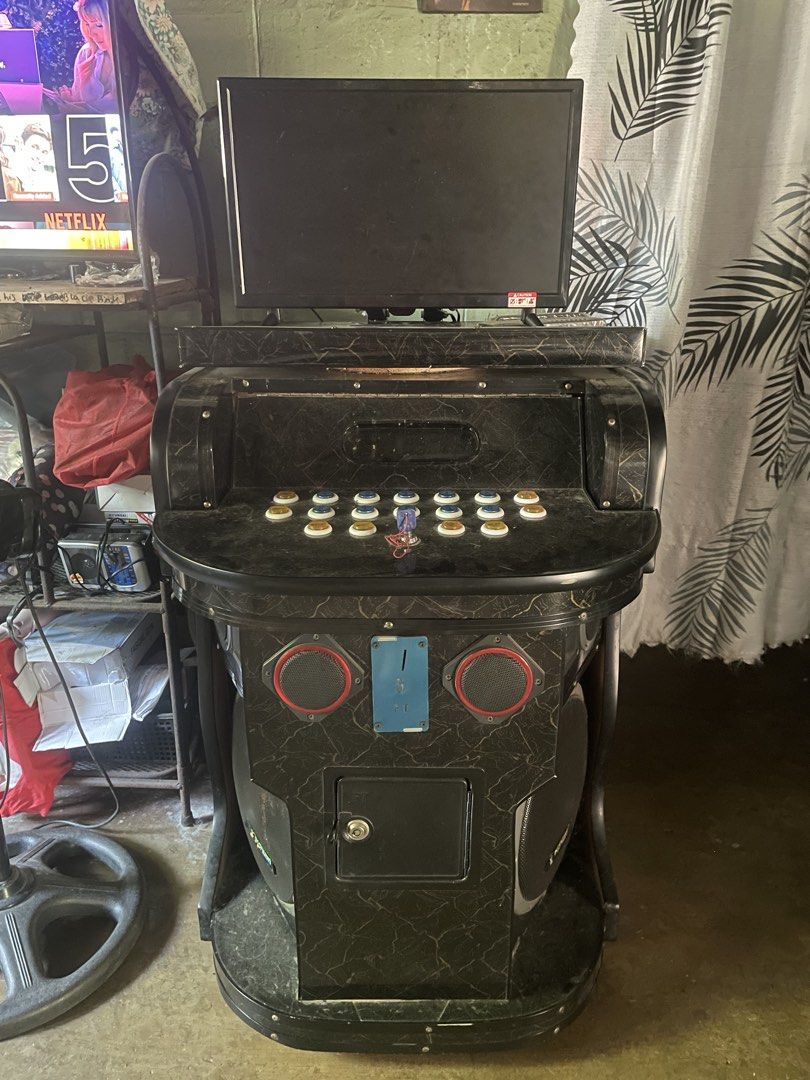 Platinum Karaoke Machine with Amplifier and DVD Player (Category: Soundbars, Speakers & Amplifiers) located in Binan City. Submitted by algar13 (Listing ID 1445193718, Image 1). Description: 🎥 VIDEOKE FOR SALE 🎤 ✅ No issues ✅ Personal use only ✅ Rarely used and well-maintained Originally bought for ₱25,000 💰 Selling for only ₱15,000 - nego Perfect for family gatherings, parties, and small business rentals! 📩 Message me for more details or inq