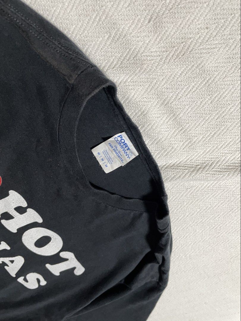 Port & Company Unisex Black Statement Tee (Category: Tshirts & Polo Shirts ) located in Quezon City. Submitted by mossimoss (Listing ID 1445098590, Image 2). Description: width 40 length 27 flaws: minor shoulder discoloration (last slide).
