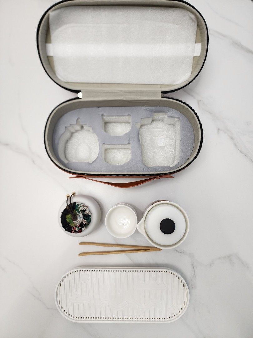 Portable Tea Set with Case488446719385948162