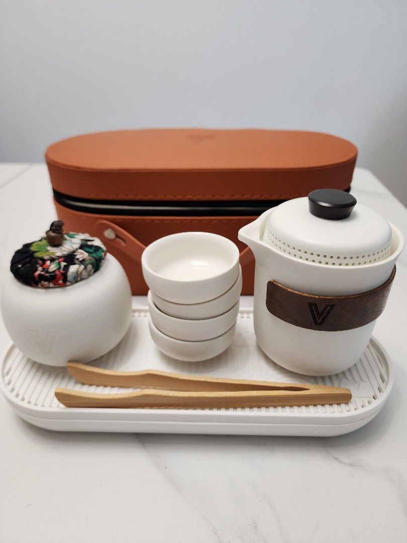 Portable Tea Set with Case488446719385948161