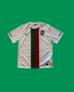 (Category: ) located in . Submitted by cultfavefootballshirts (Listing ID 1445173124, Image 1). Description: .
