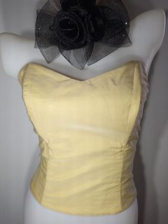 (Category: ) located in . Submitted by ms.happycorsets (Listing ID 1445066107, Image 1). Description: .