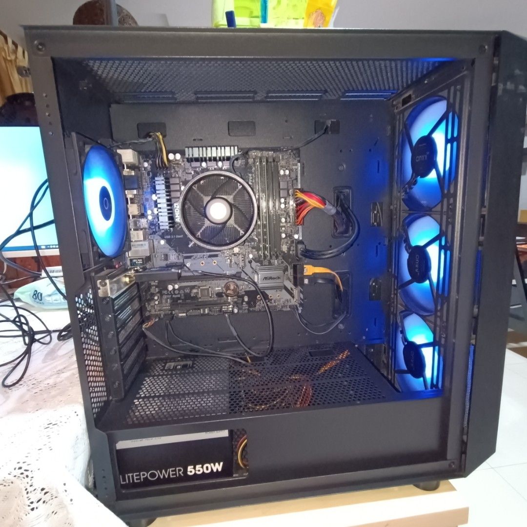 Productivity PC with LED Fans488712639454259201