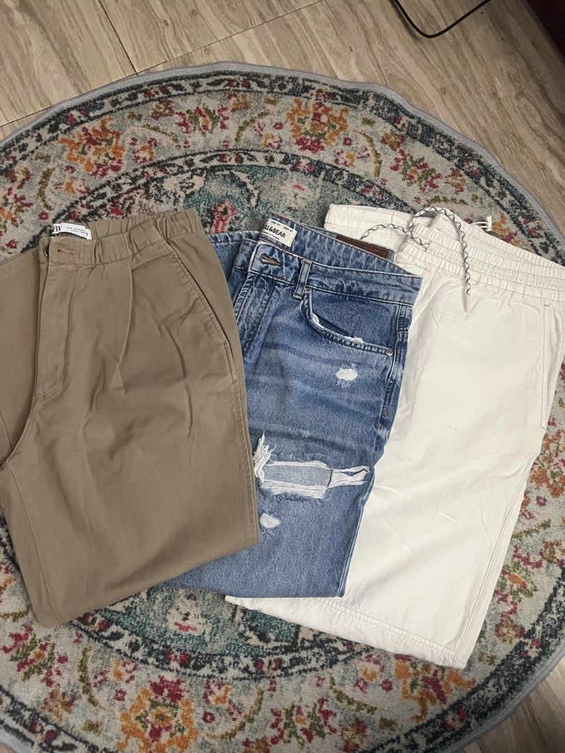 Pull & Bear Zara Mens Pants (PACK ONLY) (Category: Jeans) located in San Pedro. Submitted by alexespiritu (Listing ID 1445082471, Image 2). Description: SIZE 31 1 Pull & Bear Jeans 2 Zara Pants PACK ONLY NOT THRIFTED.
