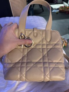 (Category: ) located in . Submitted by xwoman (Listing ID 1445213317, Image 1). Description: .