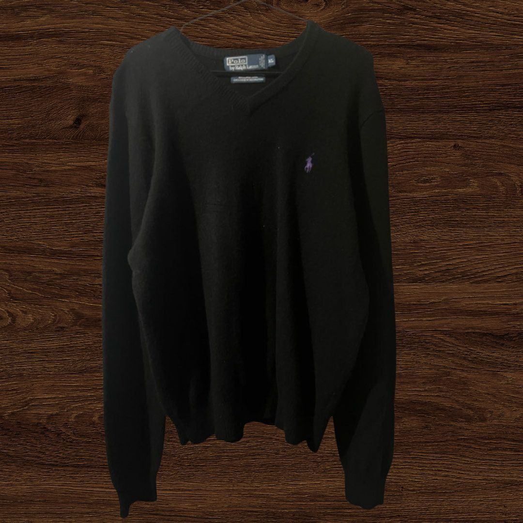 Ralph Lauren RL Lambs Wool Cardigan Pullover Sweater Black (Category: Coats, Jackets and Outerwear) located in Batangas. Submitted by x.coutures (Listing ID 1445142360, Image 1). Description: 𝚡.𝚌𝚘𝚞𝚝𝚞𝚛𝚎𝚜 𝚘𝚗 𝚒𝚐 & 𝚌𝚊𝚛𝚘𝚞 Item: Ralph Lauren Sweater Black 🙌 Dimensions as follows Length: 26 inches Width: 23 inches Condition: Very Good Issues: pinholes -No Deletion of comment nor flaking 🙏. -Please manage your expectations since all i