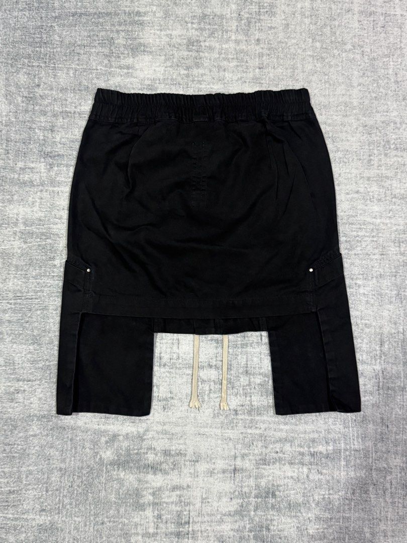Rick Owens - DRKSHDW - Cargo Skirt (Category: Other Bottoms) located in Manila. Submitted by members-only (Listing ID 1445232816, Image 3). Description: Rick Owens Drkshdw Cargo Skirt Tagged size: 2 Very good condition No issue Made In Italy 💯Authentic Measurements: Waistline - 28 stretch up to 30 Length - 20" inches .