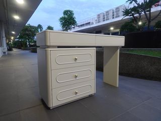 Wardrobe and Dressing Tables Collection item 3
