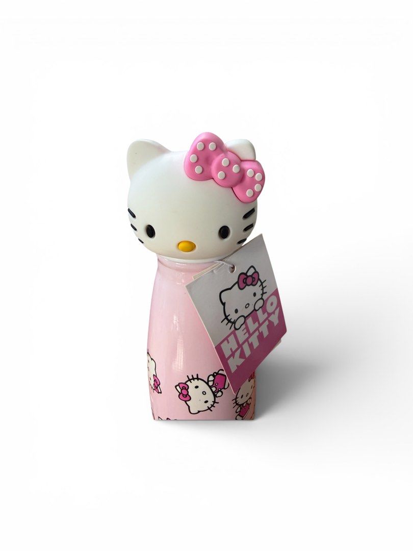 Sanrio Hello Kitty 3D Lid Water Bottle (Category: Babies & Kids Fashion) located in Santol. Submitted by lululane (Listing ID 1445118310, Image 3). Description: Authentic 500 ml.