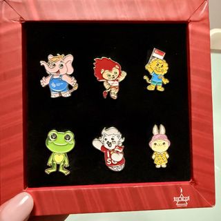 (Category: ) located in . Submitted by vanillaxchs3secake (Listing ID 1445186057, Image 1). Description: .