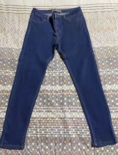 (Category: ) located in . Submitted by thriftbyours_ (Listing ID 1445181033, Image 1). Description: .