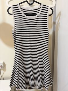 (Category: ) located in . Submitted by thrifty_shopper15 (Listing ID 1445146120, Image 1). Description: .