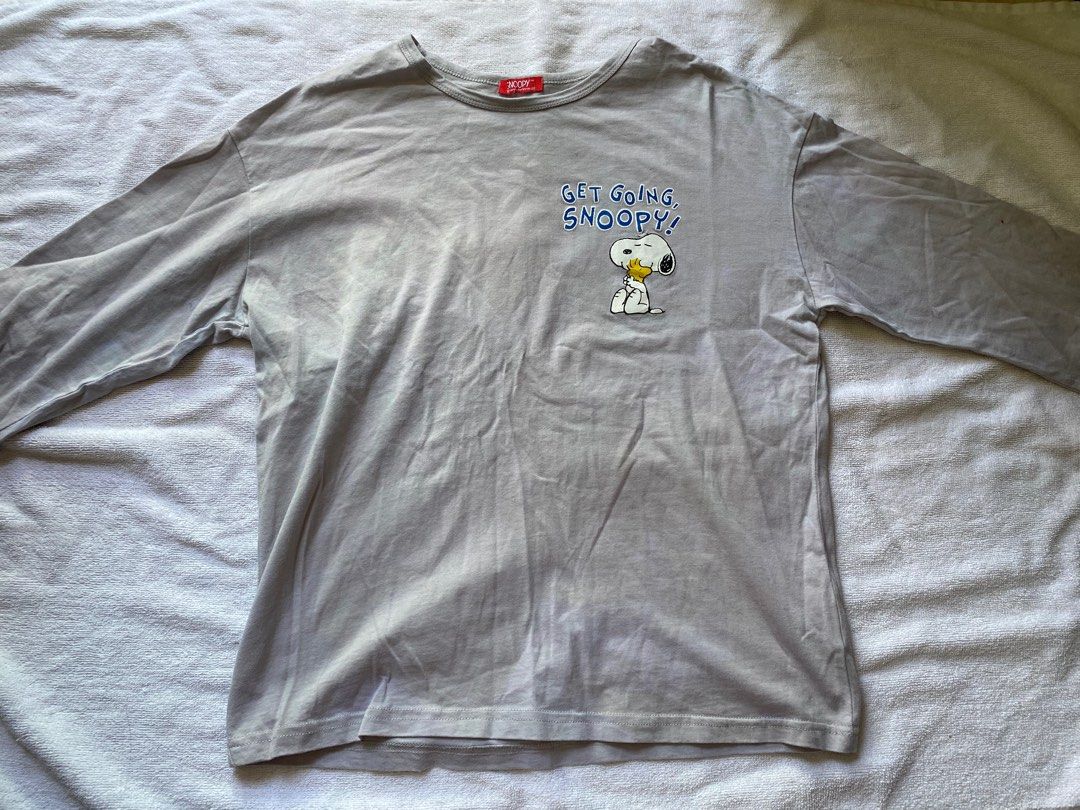 Snoopy Gray 3/4 Sleeves Top (Category: Shirts) located in Taguig. Submitted by floatingpoints (Listing ID 1445136012, Image 1). Description: only used once :) RFS: Decluttering loc: taguig mod: lalamove/j&t mop: gcash.