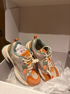 （分類：）位於 。 由 ha.haaa 提交（商品編號 1445185284，圖片 1）。簡介： 。