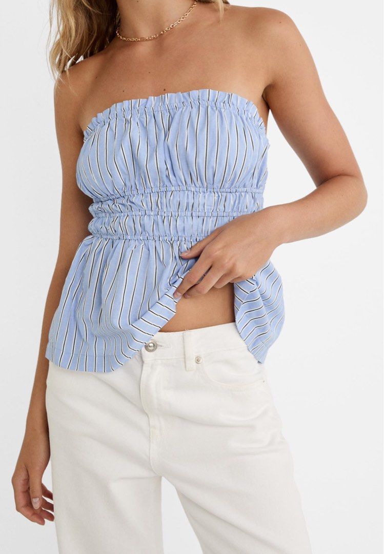 Stradivarius Gathered Tube Top (Size: S) (Category: Sleeveless) located in Quezon City. Submitted by tishycurates (Listing ID 1445167551, Image 2). Description: Stradivarius Gathered Strapless Top Color: Blue Size: Small Condition: Like new 🪄 RFS: Making space for new clothes 🙅🏻‍♀️ Final price! Offers lower than amount posted will be declined Helping Tags Mango Zara Love Bonito Massimo Dutti Urban Revivo H&M Bershka Cotton On Brandy Melville T