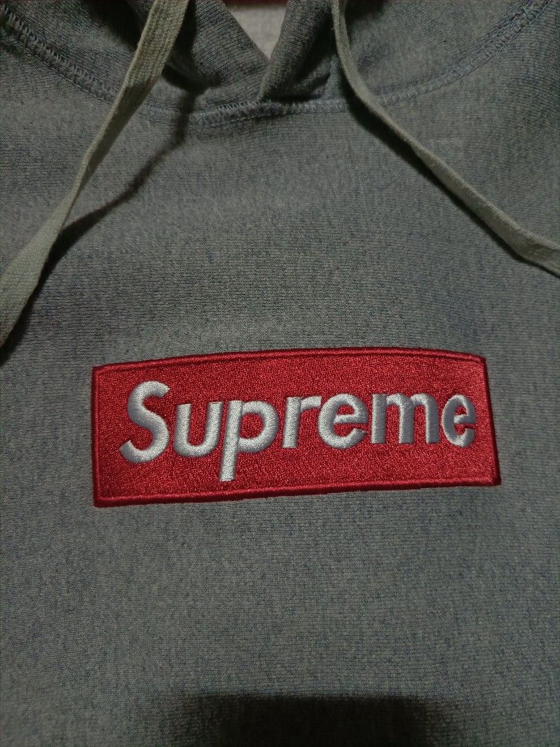 Supreme Box Logo Hoodie Gray Large (Category: Hoodies) located in Manila. Submitted by lootnlatch (Listing ID 1445214227, Image 2). Description: 22x27 excellent/crispy condition tumatayo mag isa yung hood negotiable .