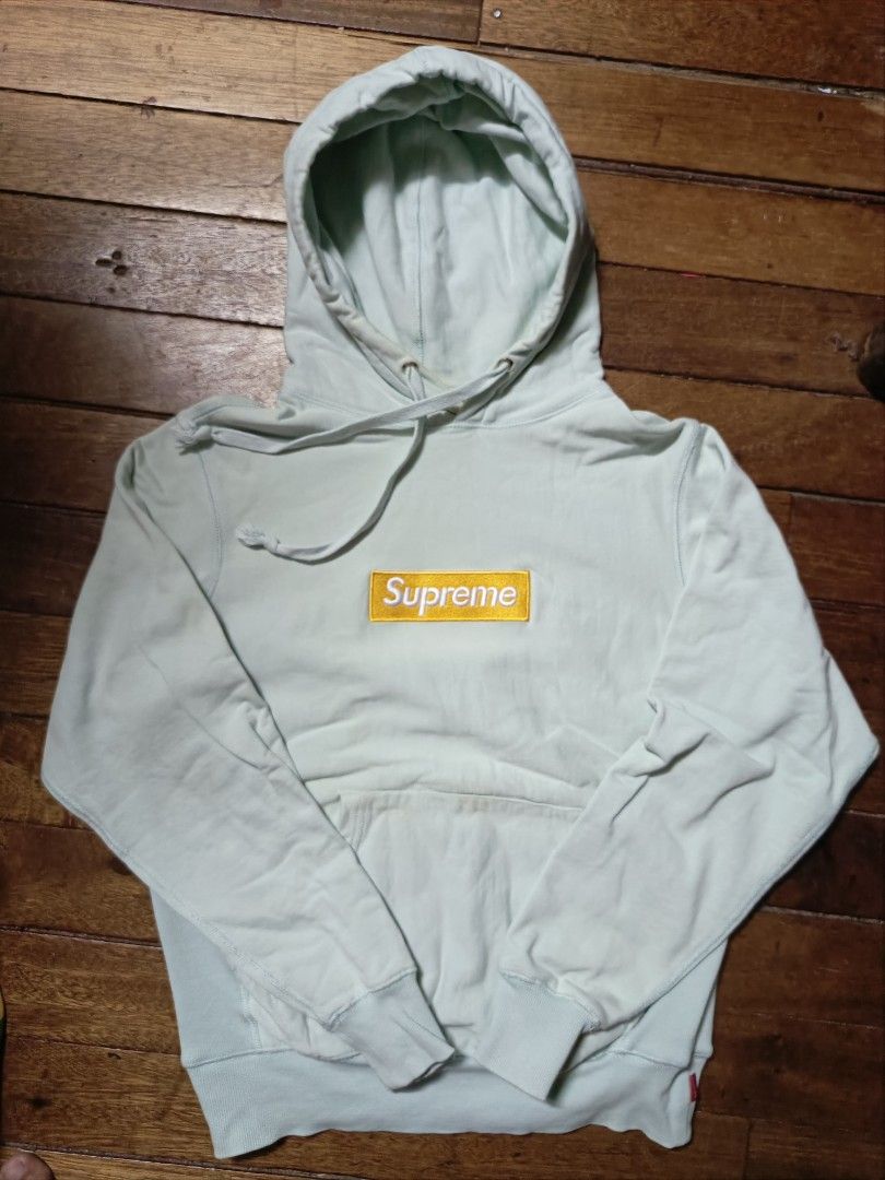 Supreme Box Logo Hoodie Light Blue (Category: Hoodies) located in Manila. Submitted by lootnlatch (Listing ID 1445215211, Image 1). Description: 20.5x25 excellent condition issue see last pic need wash lang pati sa neck tag banda negotiable.