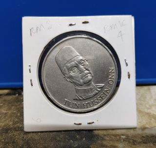 (Category: ) located in . Submitted by nazdin72 (Listing ID 1445189661, Image 1). Description: .