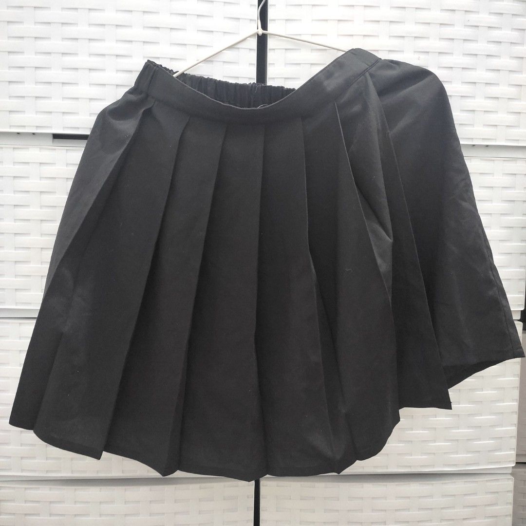 Take all Uniqlo skorts (Category: Skirts) located in Quezon City. Submitted by wornthisway_ (Listing ID 1445199260, Image 3). Description: Take all Uniqlo skorts (Corduroy and Tennis skorts) black skort linen fabric has no brand but v nice quality! kindly check these links for more details https://carousell.app.link/5fBK8qUC93b https://carousell.app.link/XWOdO3TC93b https://carousell.app.link/U6rgQFTC93b rfs decluttering.