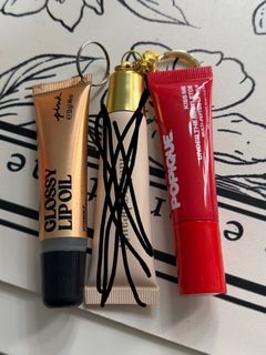 (Category: ) located in . Submitted by veelovescents (Listing ID 1439230178, Image 1). Description: .