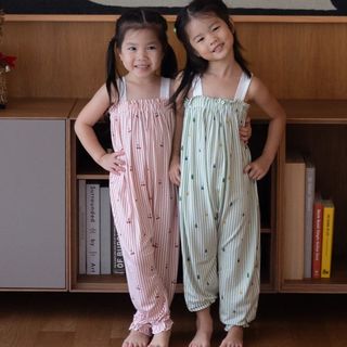 (Category: ) located in . Submitted by shopbelowtwenties (Listing ID 1445165301, Image 1). Description: .