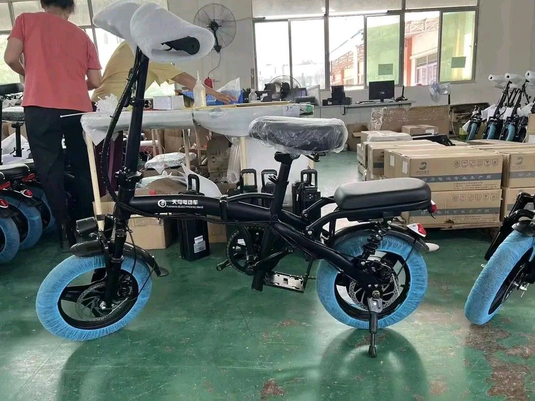 Tianma ebike (Category: Bicycles) located in Manila. Submitted by minidivisoria (Listing ID 1445204318, Image 1). Description: 💥TIANMA EBIKE💥 💥Model: Folding Electronic Bike💥 Specification ✓48V15AH (Lithium Battery) ✓350 Watts ✓35-40 Km Range ✓25 Kph Speed ✓100kg Load capacity ✓Incline Climb 20% ✓Dual Shock ✓Disc brake front and back ✓Foldable ✓Cellphone holder w/USB 💥Charging Time: 4-5 hours from low battery Available Colors: BLACK RED WHIT