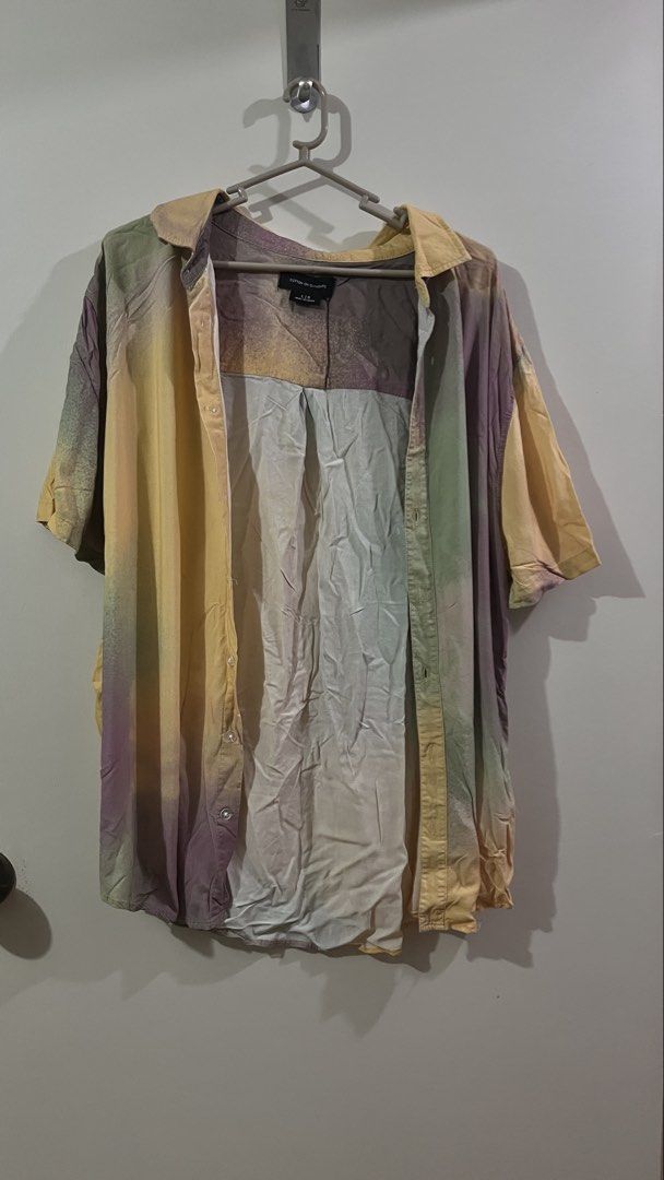 Tie-dye Short Sleeve Button-Up Shirt (Category: Tshirts & Polo Shirts ) located in Mandaluyong City. Submitted by ysa_03 (Listing ID 1445149980, Image 3). Description: .