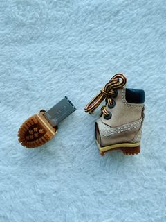 Timberland Shoe Display USB505496653749954560