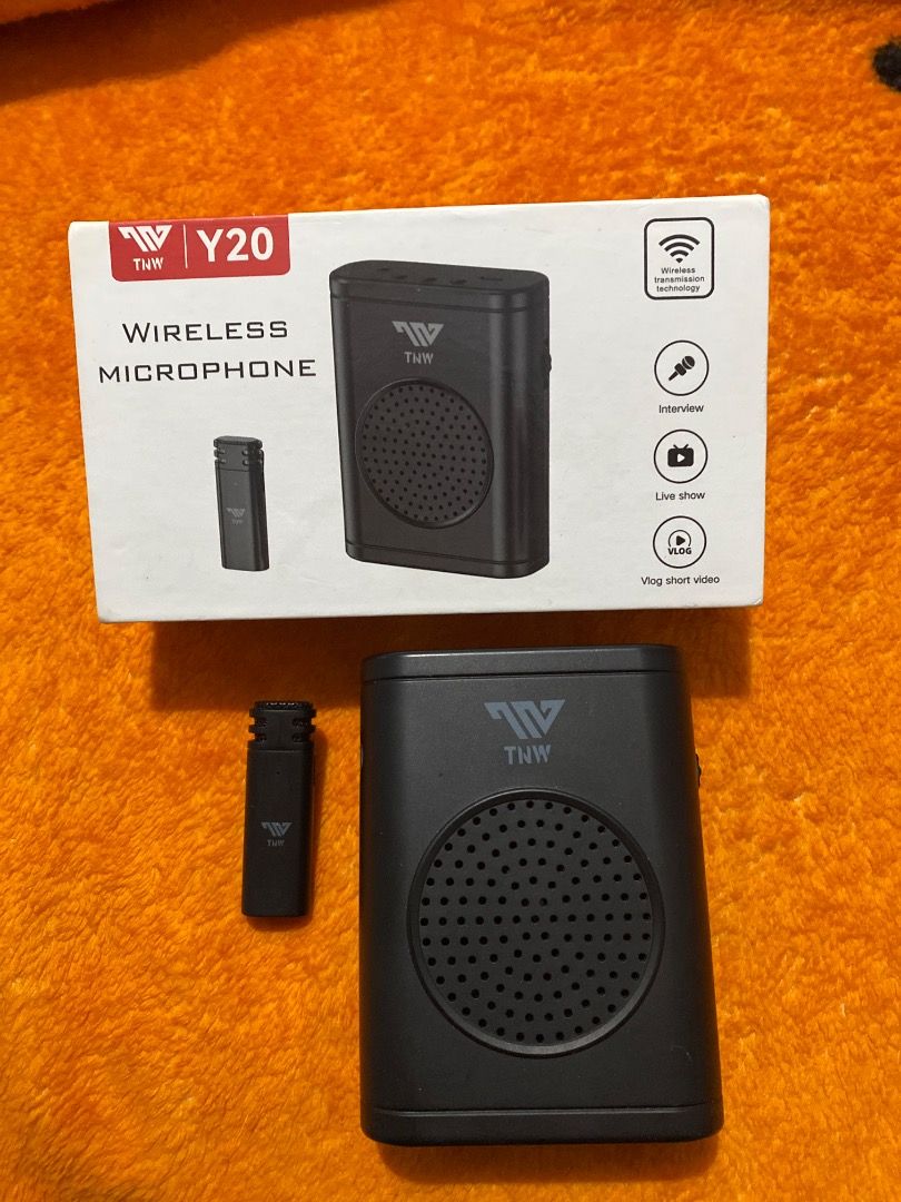 TNW Y20 Wireless Microphone System (Category: Microphones) located in Caloocan City. Submitted by purepenguin.097493 (Listing ID 1445230193, Image 1). Description: - THW Y20 Wireless Microphone - Ideal for vlogging, interviews, and live shows - Compact and portable design - Simple setup and operation - Comes with receiver and transmitter - Compatible with various devices - Delivers clear audio for your content.