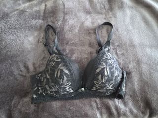 (Category: ) located in . Submitted by snoweeeme (Listing ID 1445049298, Image 1). Description: .
