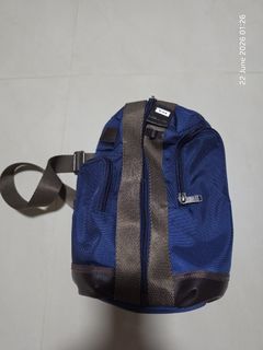 (Category: ) located in . Submitted by sales_sg50 (Listing ID 1445218376, Image 1). Description: .