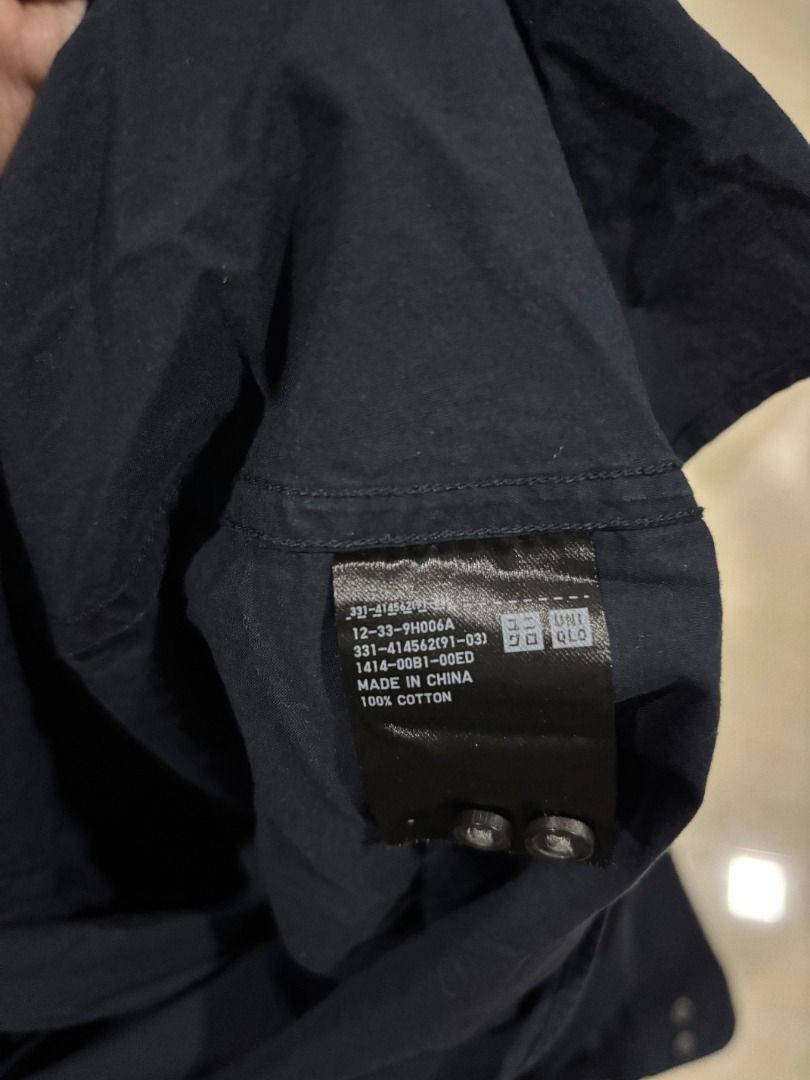 Uniqlo Long Sleeve Shirt (Category: Tshirts & Polo Shirts ) located in Taytay. Submitted by konohamaru (Listing ID 1445142945, Image 3). Description: FS: Uniqlo Long Sleeve Shirt size: L No issue Not thrifted RFS: decluttering Price: 350 +sf Can ship through Gogo Express and Jnt .