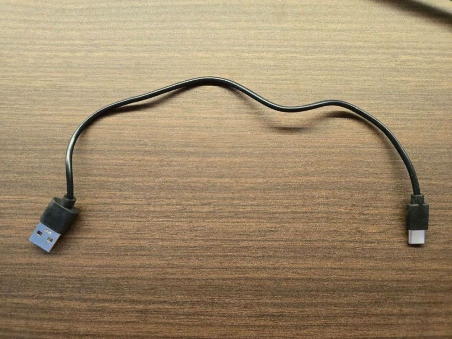 USB-A to USB-C Cable488240884409313280