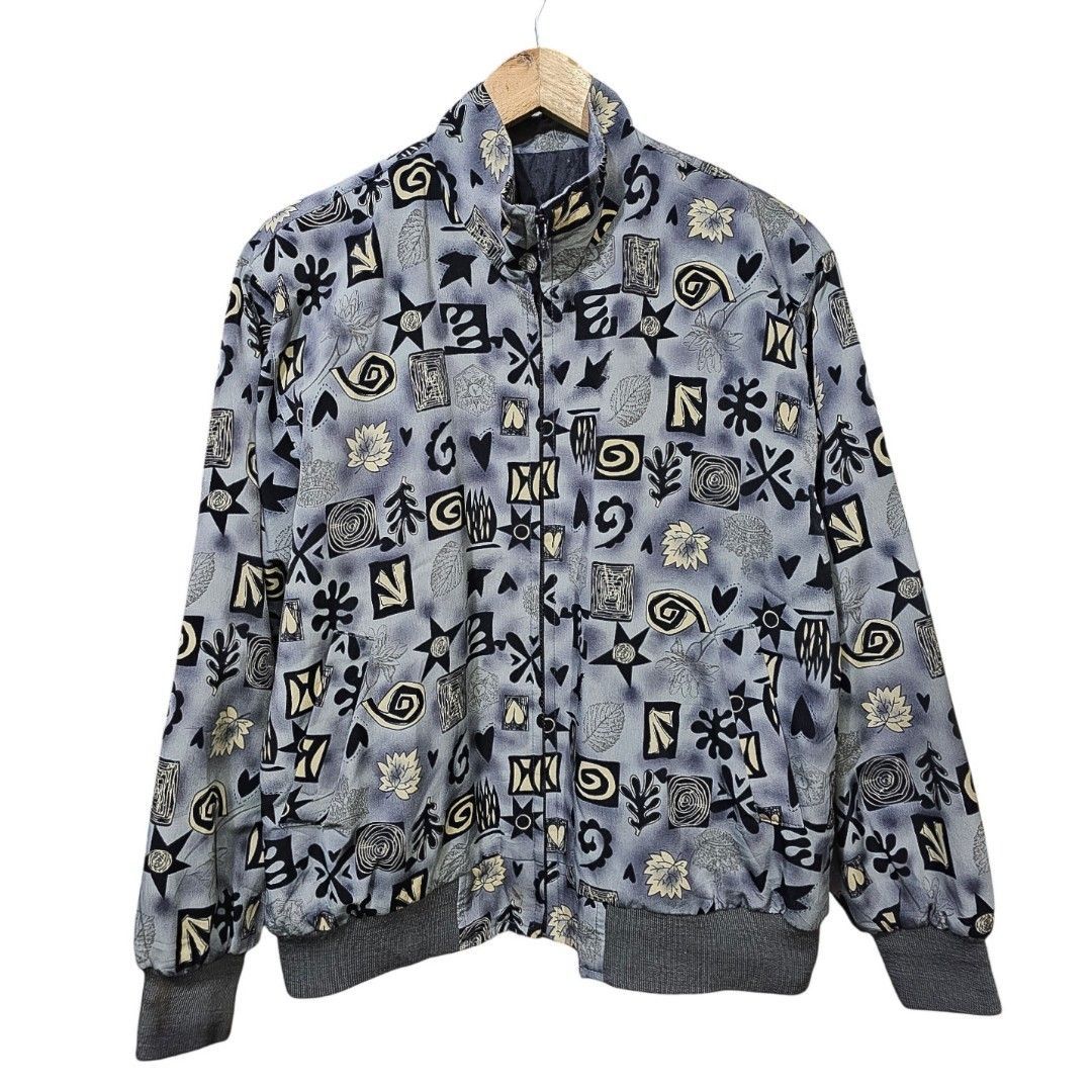 Vintage Boxy Print Pattern Bomber Jacket (Category: Coats, Jackets and Outerwear) located in Las Pinas. Submitted by noblethreads (Listing ID 1445198235, Image 1). Description: Vintage Boxy Print Pattern Bomber Jacket Size: Medium to Large Dimensions: 24x26 280+sf.