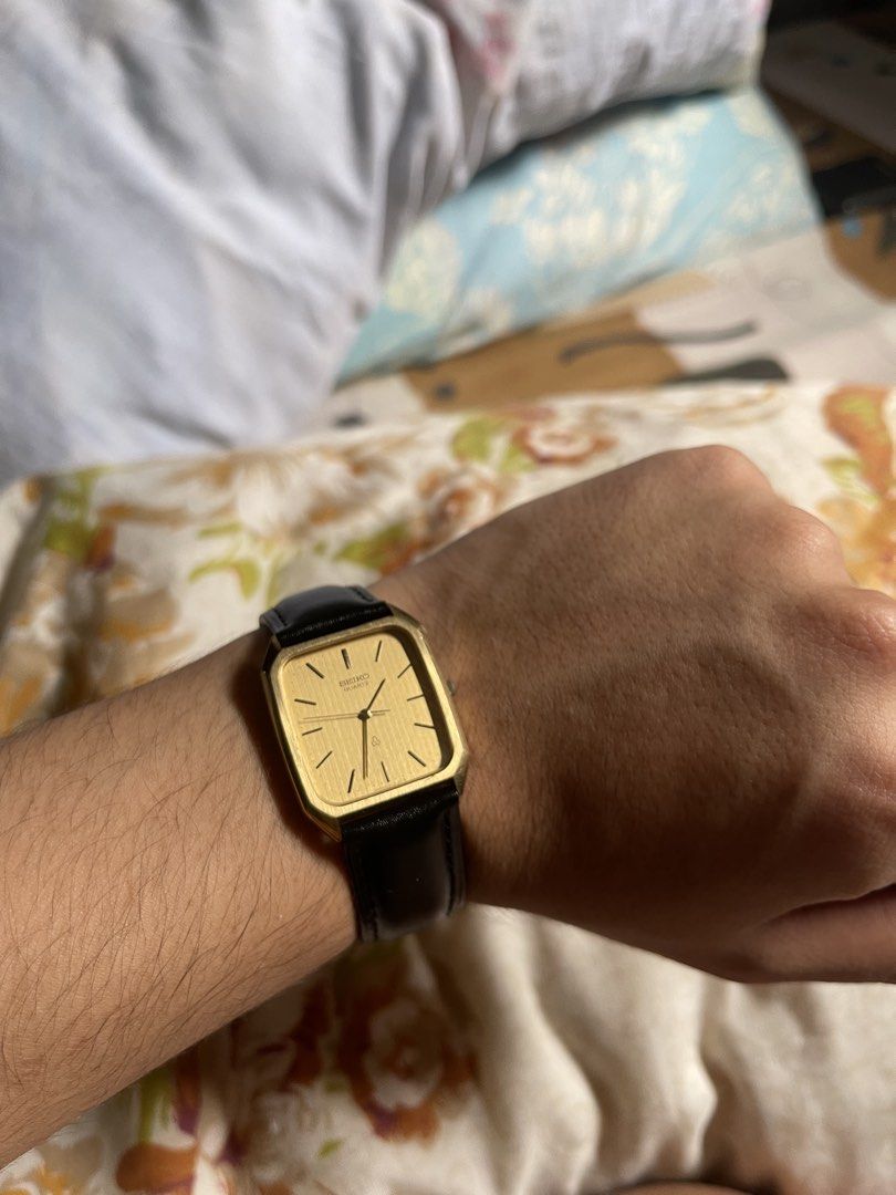 Vintage Seiko Textured Dial Tank Leather Strap (Category: Men's Watches) located in San Pablo. Submitted by newdimes (Listing ID 1445219109, Image 2). Description: Vintage Textured Dial Seiko Tank Gold Tone in good conditon Analog watch Case #: 170635 Runs on a 6030-5150 Seiko Movement Measurements: Size 19 Slim Fitting bracelet. Not local 35mm Lug to Lug 28mm Diameter Comes with replacement box for safe handling Serviced | Cleaned and ready to g